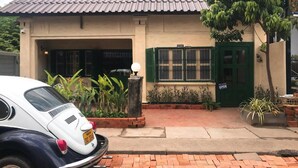 Mặt tiền nơi lưu trú