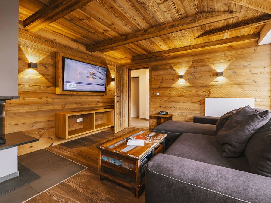 Apartment, 3 Bedrooms (Excl. 215 EUR cleaning fee) | Living area