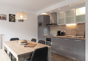 Private kitchen - Der Gletscherblick by Alpin Rentals - incl Summercard  (Kaprun)