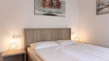 Apartment, 2 Schlafzimmer (Excl. 163 EUR cleaning fee) | Individuell dekoriert, individuell eingerichtet, schallisolierte Zimmer