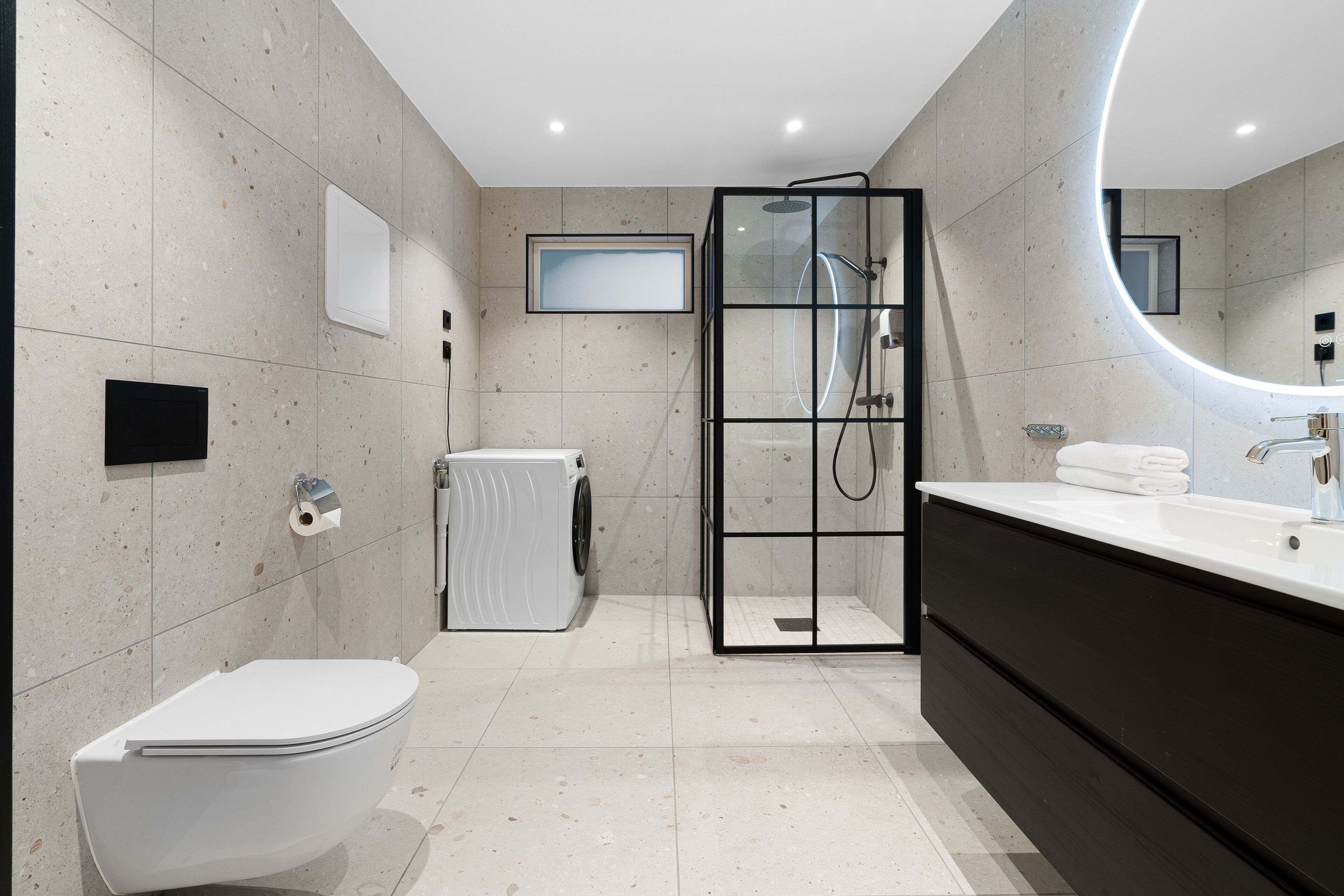 Superior Apartment | Bathroom | Slippers