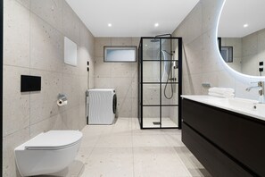 Superior Apartment | Bathroom | Slippers - The View (Tromsø)