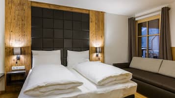 2 Schlafzimmer, Allergikerbettwaren, Zimmersafe, individuell dekoriert