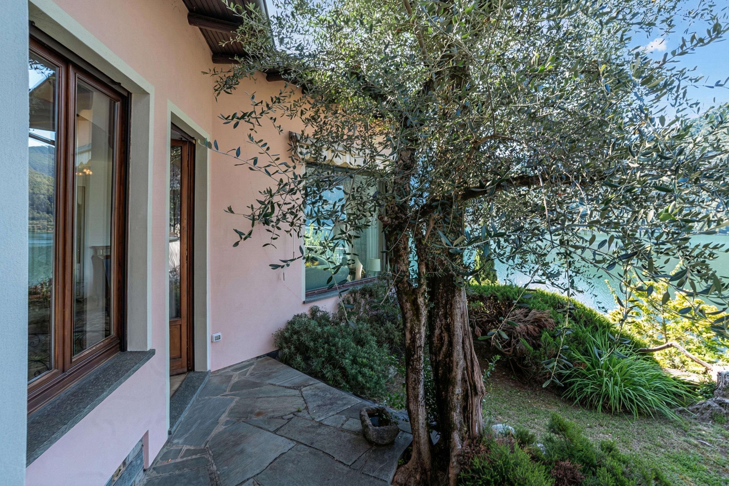 Family Townhome, Multiple Bedrooms, 2 Bathrooms, Mountainside (Il Tentione) | Exterior detail