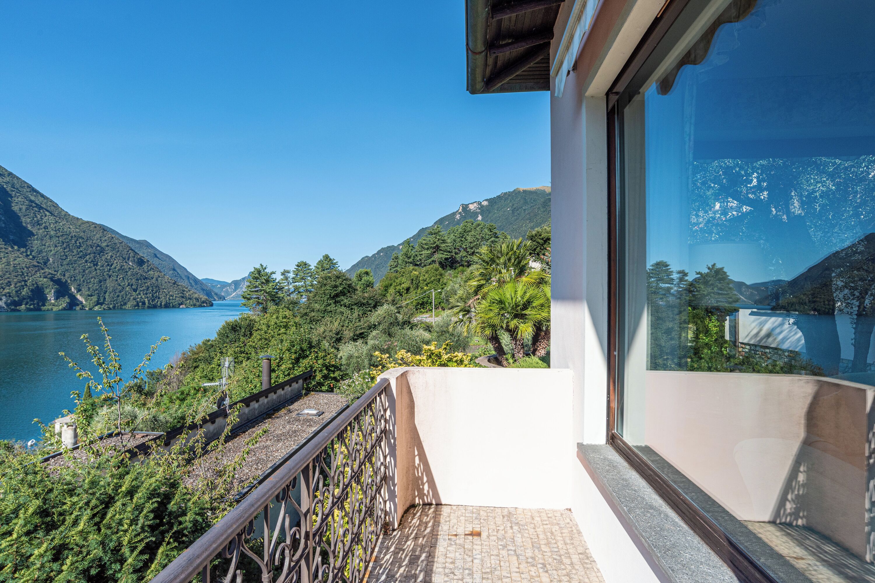 Family Townhome, Multiple Bedrooms, 2 Bathrooms, Mountainside (Il Tentione) | Balcony view