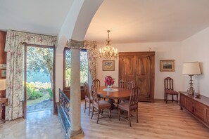 Townhouse – familie, flere soverom, 2 bad, ved fjell (Il Tentione) | Spiseområde