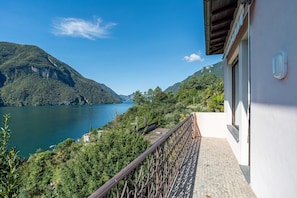 Familien-Stadtwohnung, Mehrere Schlafzimmer, 2 Bäder, Bergseite (Il Tentione) | Balkon