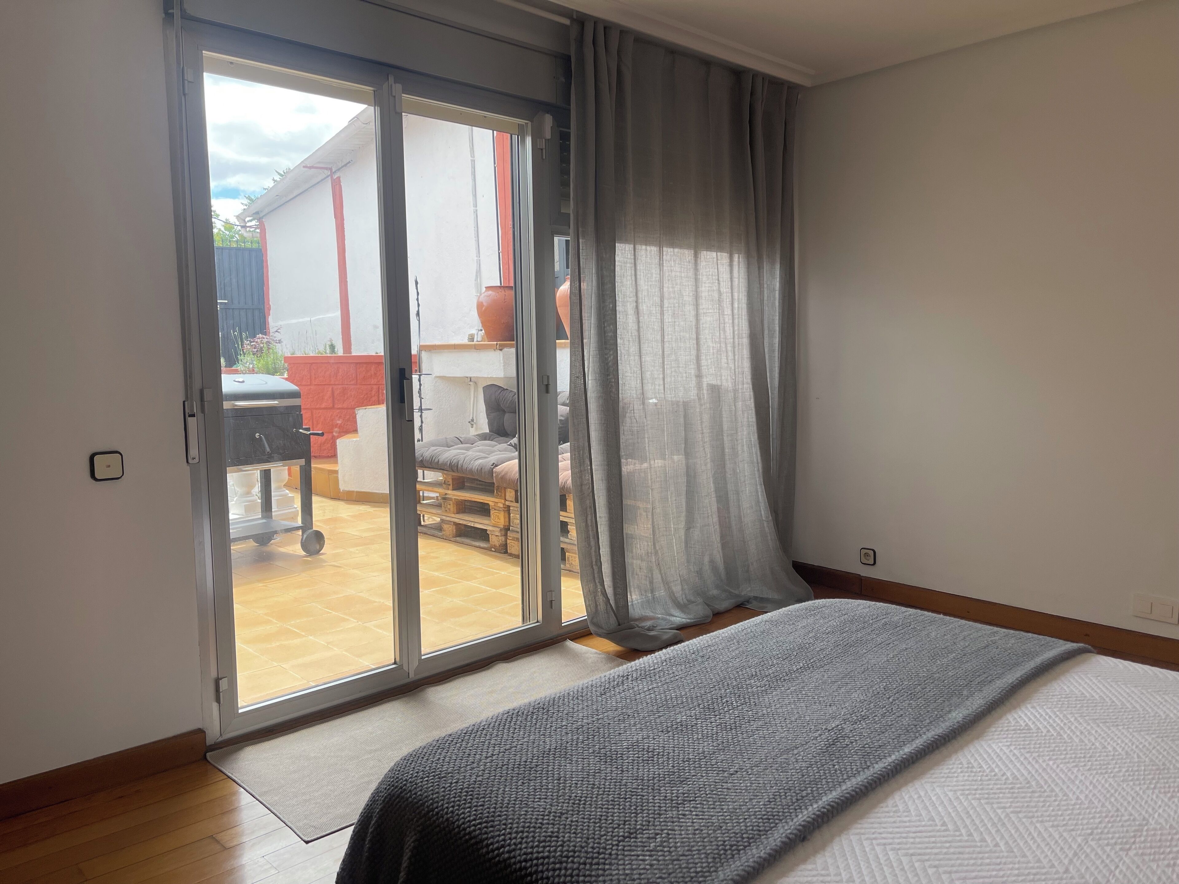 4 Schlafzimmer, Bügeleisen/Bügelbrett, Reisekinderbett, WLAN