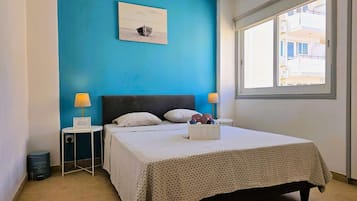 2 slaapkamers, een strijkplank/strijkijzer, wifi, beddengoed