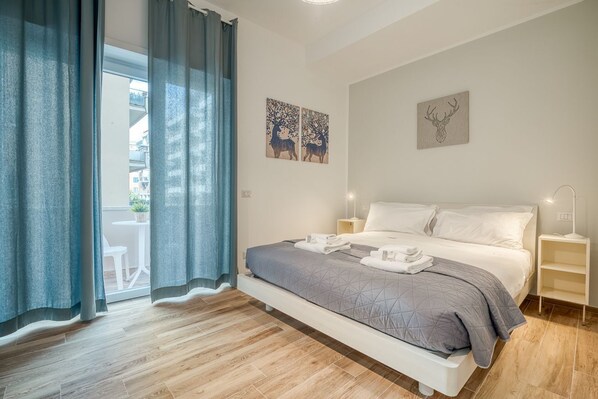 2 bedrooms, desk, iron/ironing board, WiFi - Emily Valles Apartment Saint Peter's (Roma)