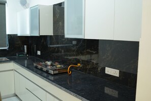 Fridge, microwave, stovetop