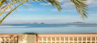 Lovely home in Cartagena with kitchen