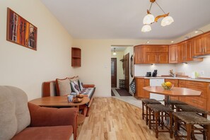 Apartament, 1 dormitori, balcó | Sala d'estar