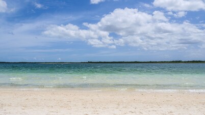 Wonderful villa with private beach