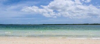 Wonderful villa with private beach