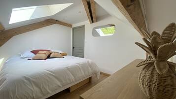 1 chambre, lit parapluie, Wi-Fi gratuit, draps fournis