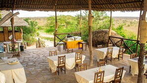 Restaurant - Kivuko Eco Camp (Voi)