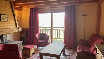 Télévision, cheminée