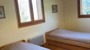 3 chambres, fer et planche Ă repasser, lit parapluie, Wi-Fi gratuit