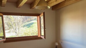 Uklassifisert bilde, 2 av 12, knapp