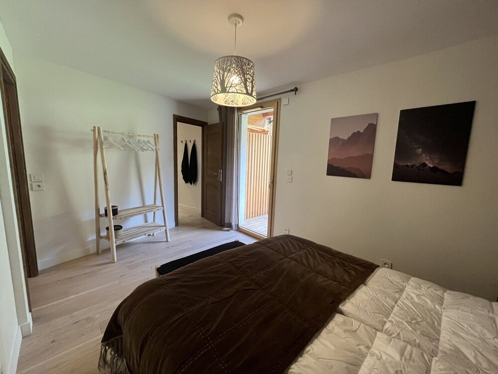 Luxury Apartment - Ski-In/Ski-Out, Village Center, 2 Bed, Terrace ...