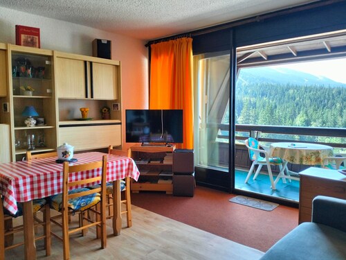 Studio confortable aux Glovettes, au pied des pistes