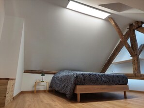 Standard Apartment | 2 bedrooms, individually decorated, individually furnished, desk