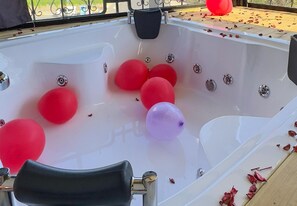 Rom – design | Bad