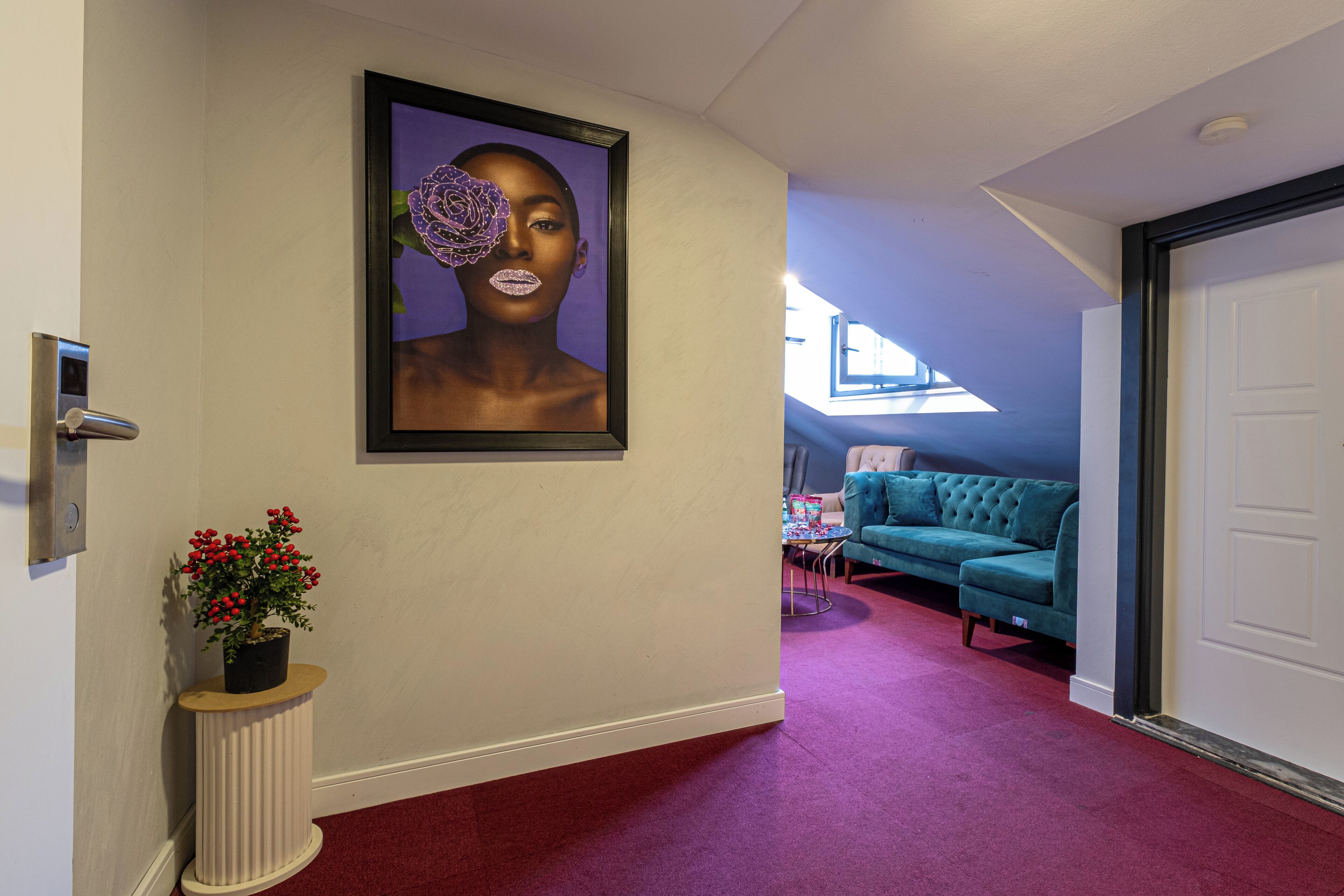 Design Room | Free WiFi