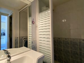 Uklassifisert bilde, 5 av 15, knapp