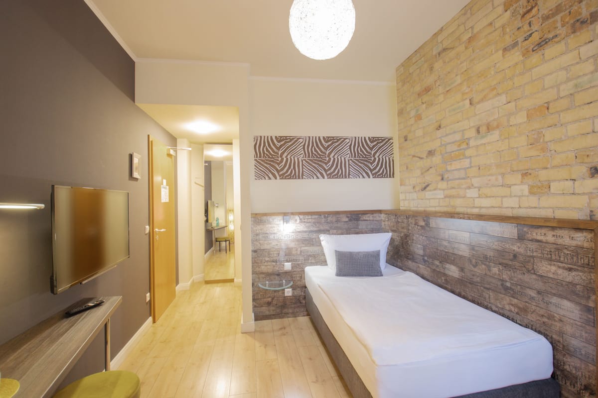 Standard Single Room | Desk, free WiFi