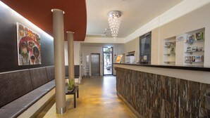 Reception - Boutique Hotel Schwarzer Baer (Lutherstadt Wittenberg)