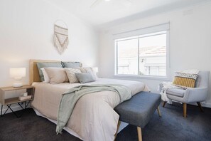 4 Schlafzimmer, Bügeleisen/Bügelbrett, WLAN, Bettwäsche