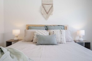 4 Schlafzimmer, Bügeleisen/Bügelbrett, Reisekinderbett, WLAN
