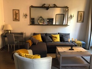 TV connectée, livres, imprimantes