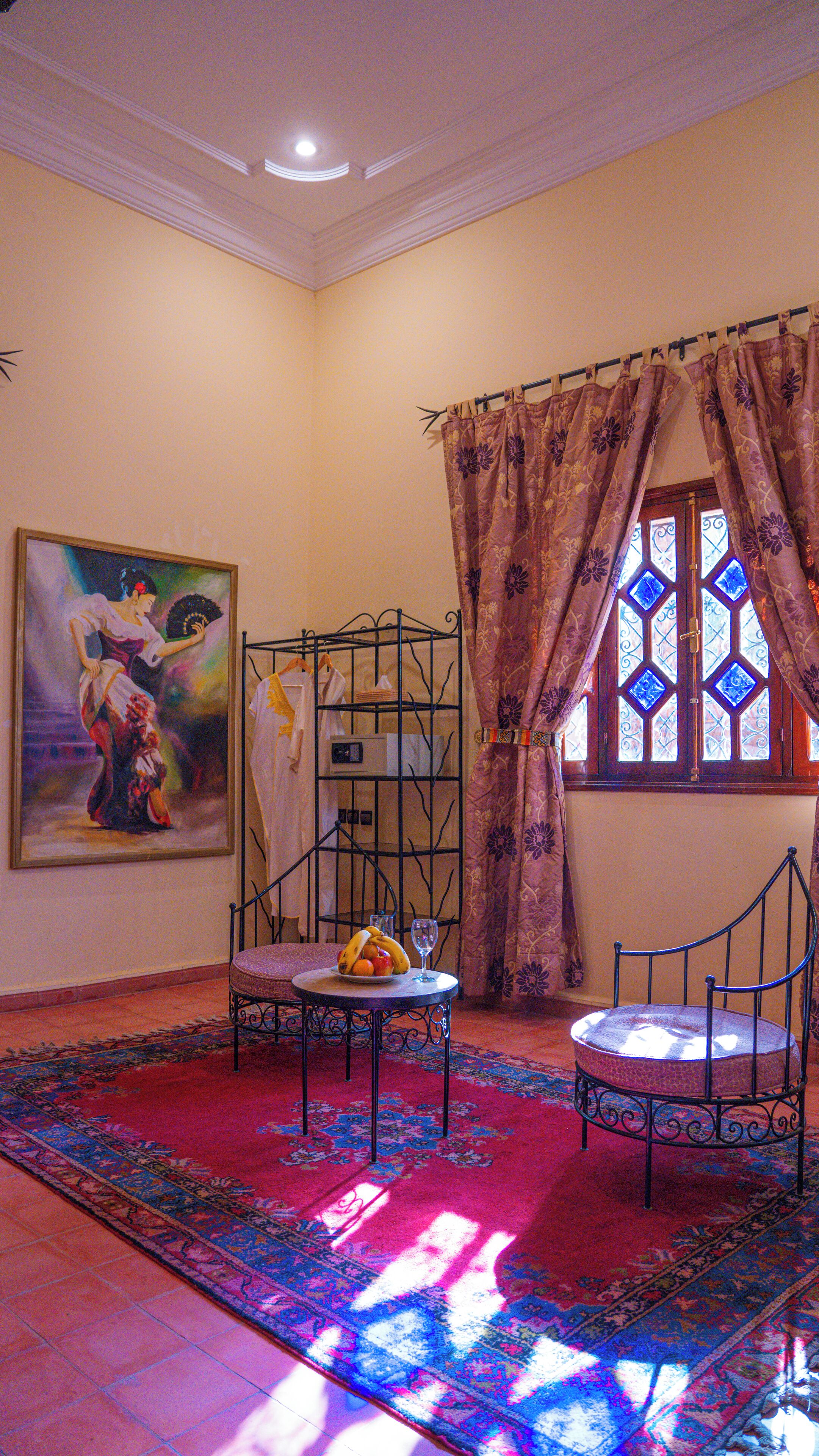 华丽套房 | 办公桌、隔音、免费 WiFi