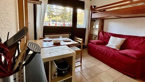 Unclassified image, 3 of 15, button - Cozy studio 3 pers, near lifts and parking (La Salle-les-Alpes)