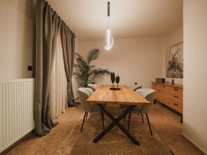 Flat-screen TV - Elati Leisure -suites & apartments- (Pyli)