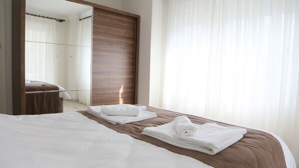 4 bedrooms, blackout curtains, iron/ironing board, free WiFi - BLUE HOUSE SAPANCA (Sapanca)