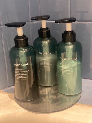 Hair dryer, bidet, towels, soap - Cozy one-bedroom apartment between Bocconi and Porta Romana (Milano)