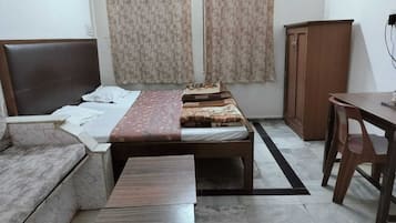 Deluxe Double Room | Bed sheets