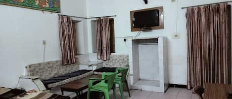 Standard Double Room | Bed sheets