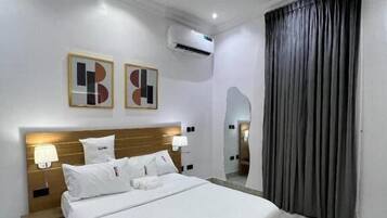 Standard Room | 1 bedroom, soundproofing, free WiFi