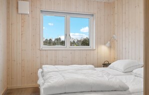 4 soverom, reiseseng for barn og wi-fi (inkludert)