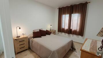 3 chambres, Wi-Fi gratuit, draps fournis