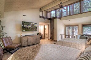 2 Schlafzimmer, Schreibtisch, Bügeleisen/Bügelbrett, kostenloses WLAN