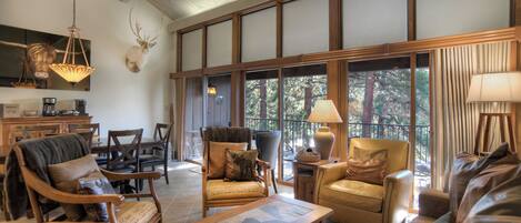 Téléviseur connecté, foyer, jeux vidéo