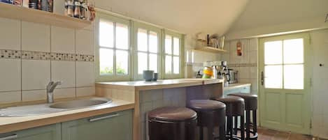 Fridge, microwave, dishwasher