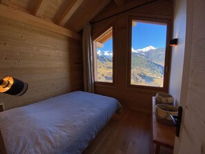 5 bedrooms, free WiFi