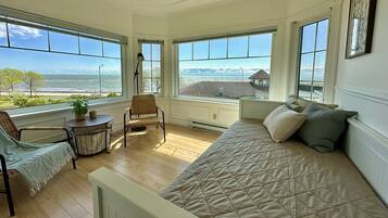 4 chambres, fer et planche à repasser, Wi-Fi, literie fournie